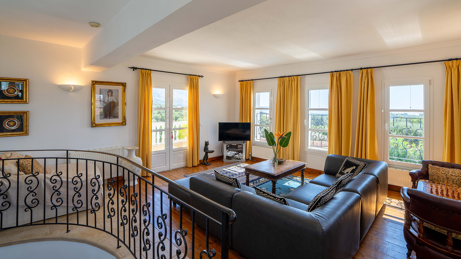 villa loukia relax in the first floor sitting room