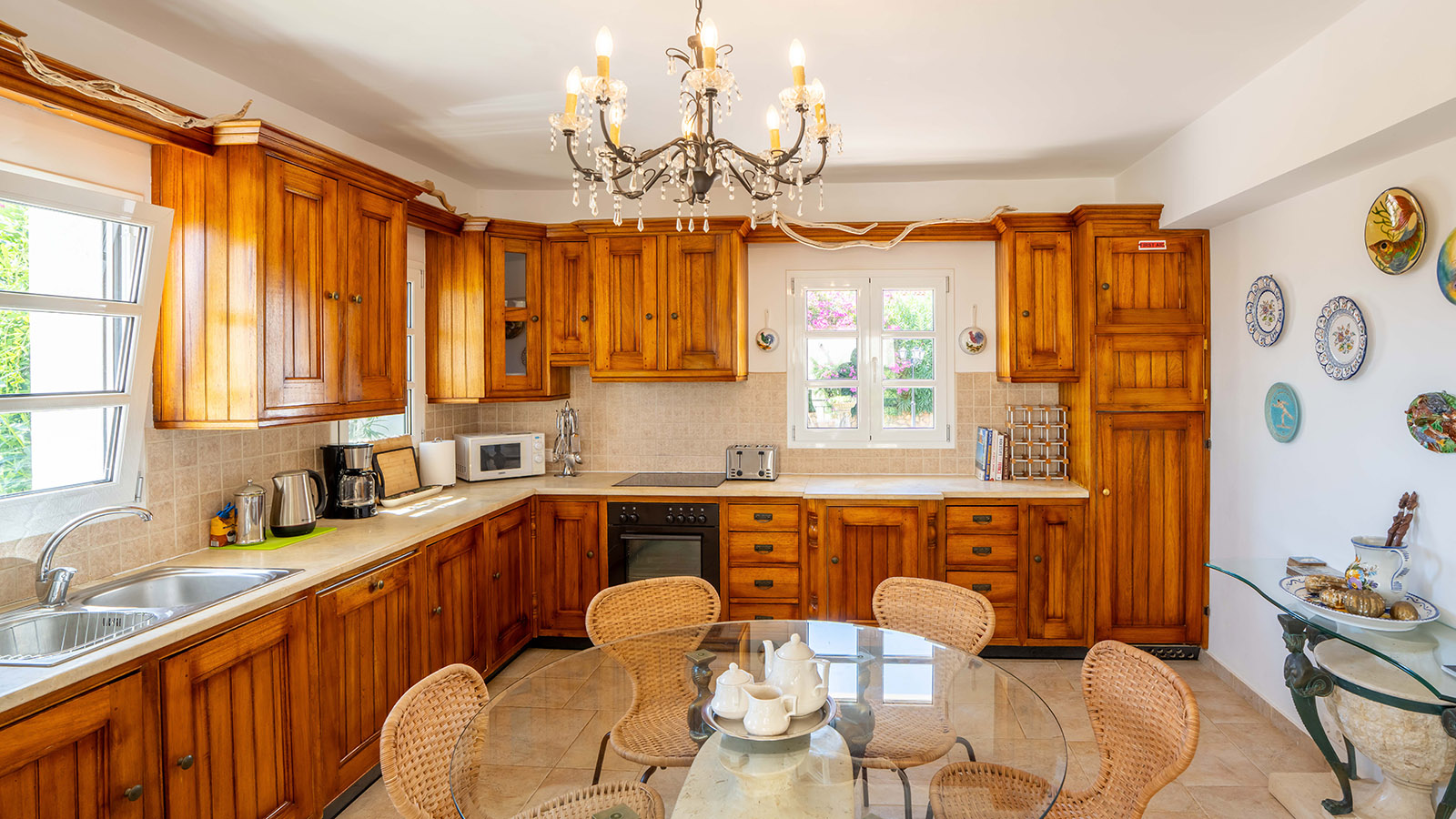 Villa Loukia - kitchen